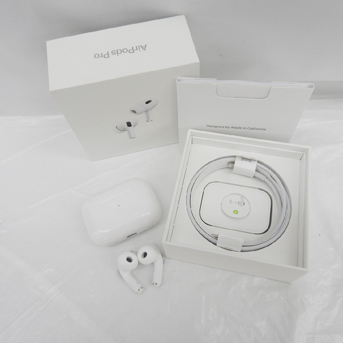 Amazon.co.jp: Apple AirPods Pro White (整備済み品) : 家電