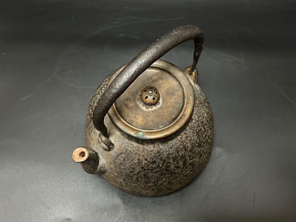 煎茶道具 時代物 古作 鉄瓶 釜師 祥雲堂 龍文堂造 銅蓋 金属工芸 煎茶道具 時代物 古作 鉄瓶 釜師 祥雲堂 龍文堂造 銅蓋 金属工芸