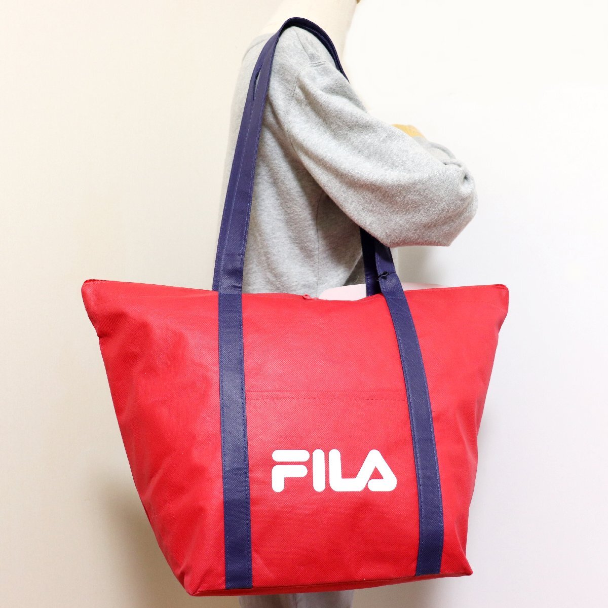 ○フィラ FILA 新品 軽量 大容量 BIG カジュアル ロゴ入り