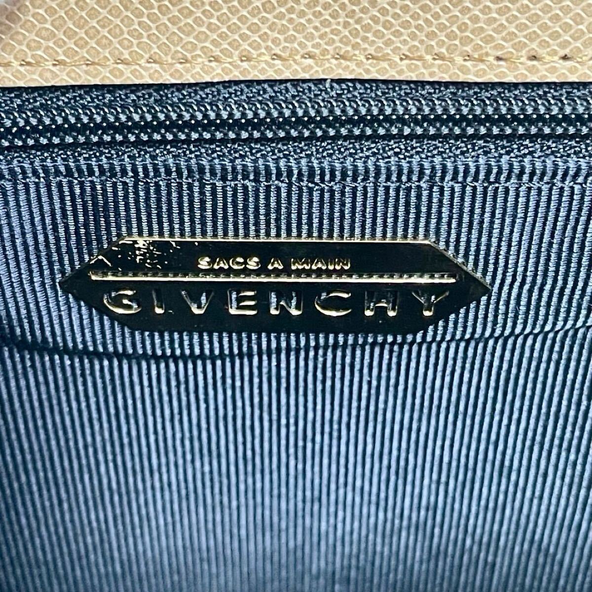 美品 GIVENCHY ジバンシィ ターンロック 金具 ハンドバッグ フォーマルバッグ バック 大容量 メンズ ユニセックス ベージュ レザー 普段用
