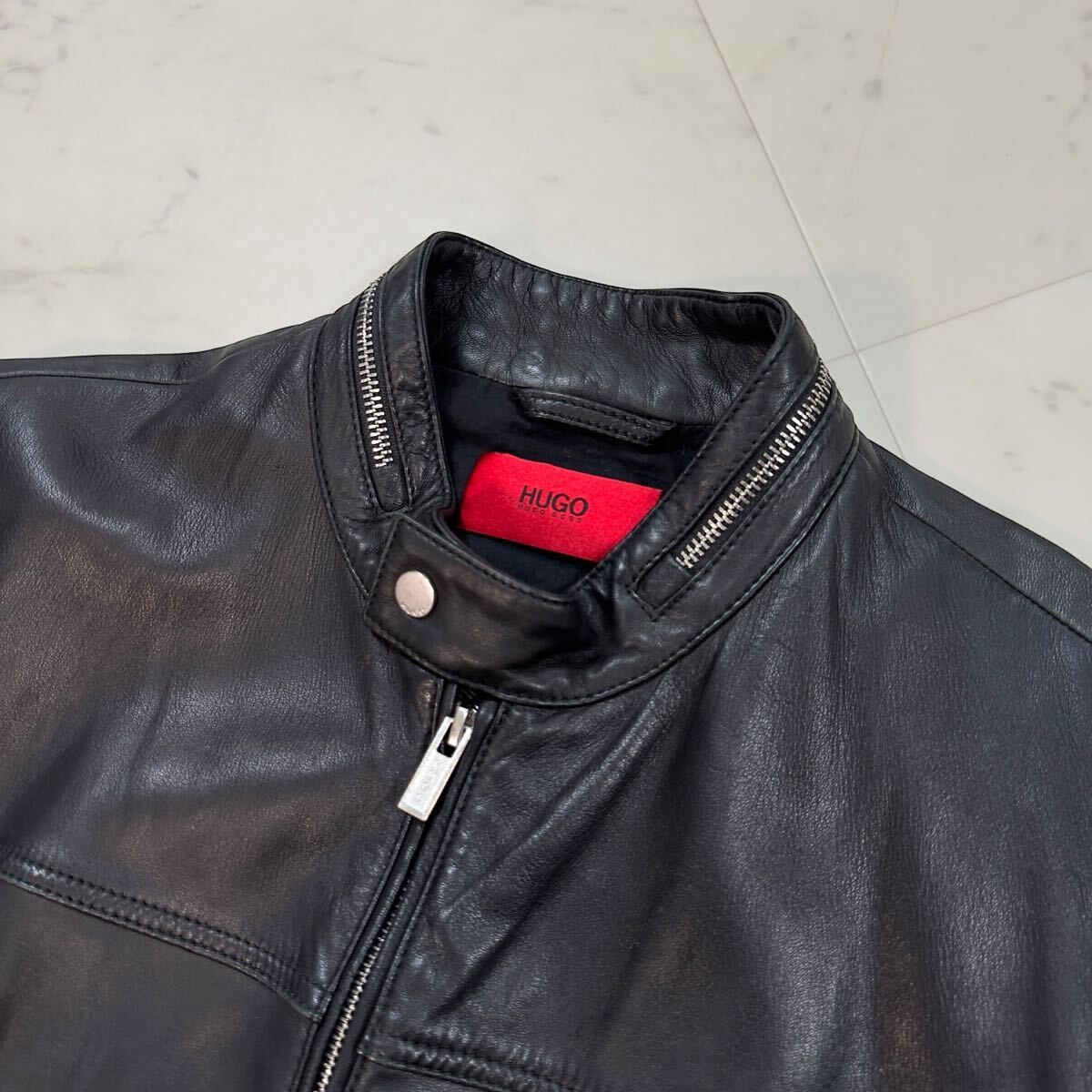 ヒューゴボス 【極上の柔らかさ◎】 HUGO BOSS レザージャケット ヒューゴボス 【極上の柔らかさ◎】 HUGO BOSS レザージャケット
