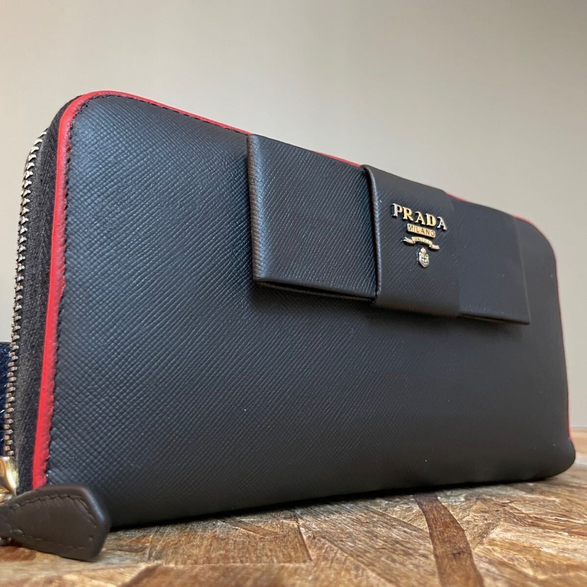 1円 美品 PRADA プラダ 長財布 サフィアーノレザー ロング 1円 美品 PRADA プラダ 長財布 サフィアーノレザー ロング