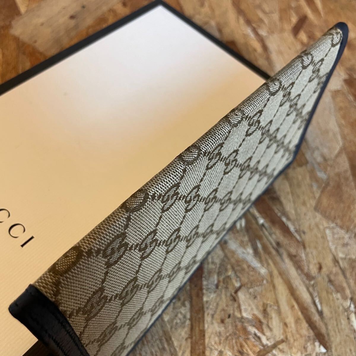 一円 美品 GUCCI グッチ 二つ折り ウォレット 長財布 シェリー 一円 美品 GUCCI グッチ 二つ折り ウォレット 長財布 シェリー