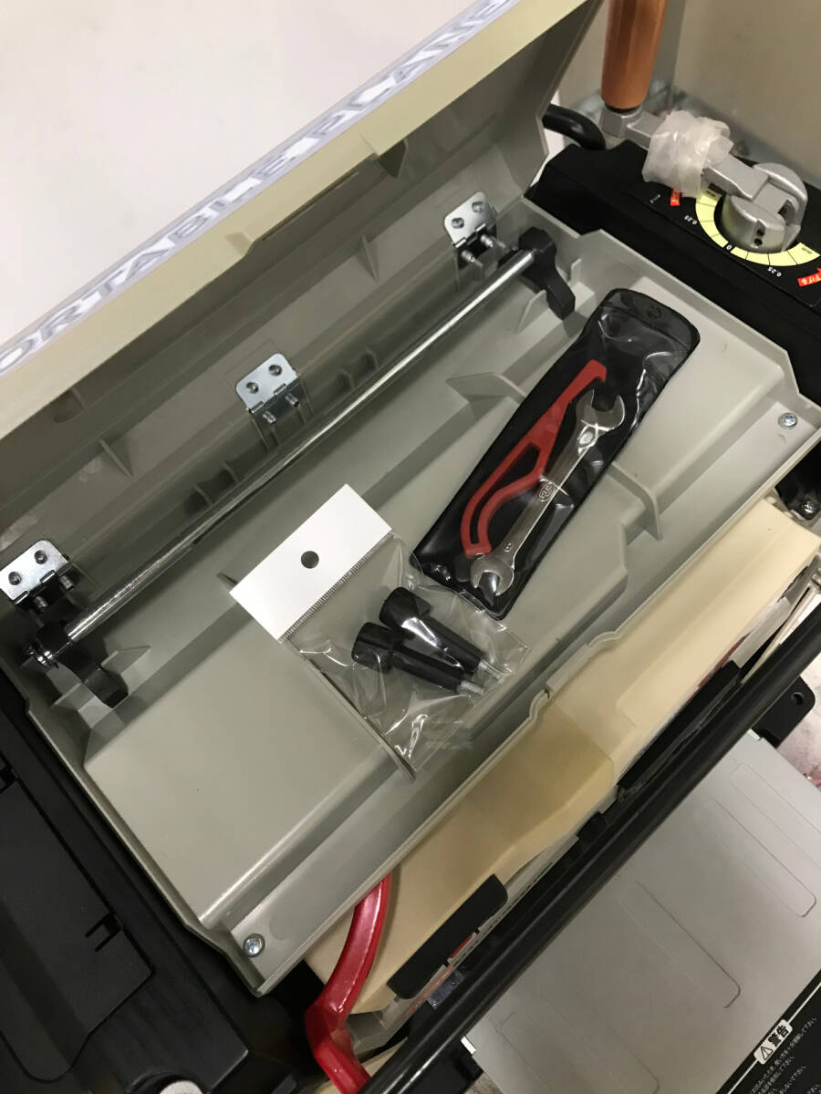 発送不可】【店頭引取限定】【中古品】パオック 100v自動カンナ 発送不可】【店頭引取限定】【中古品】パオック 100v自動カンナ