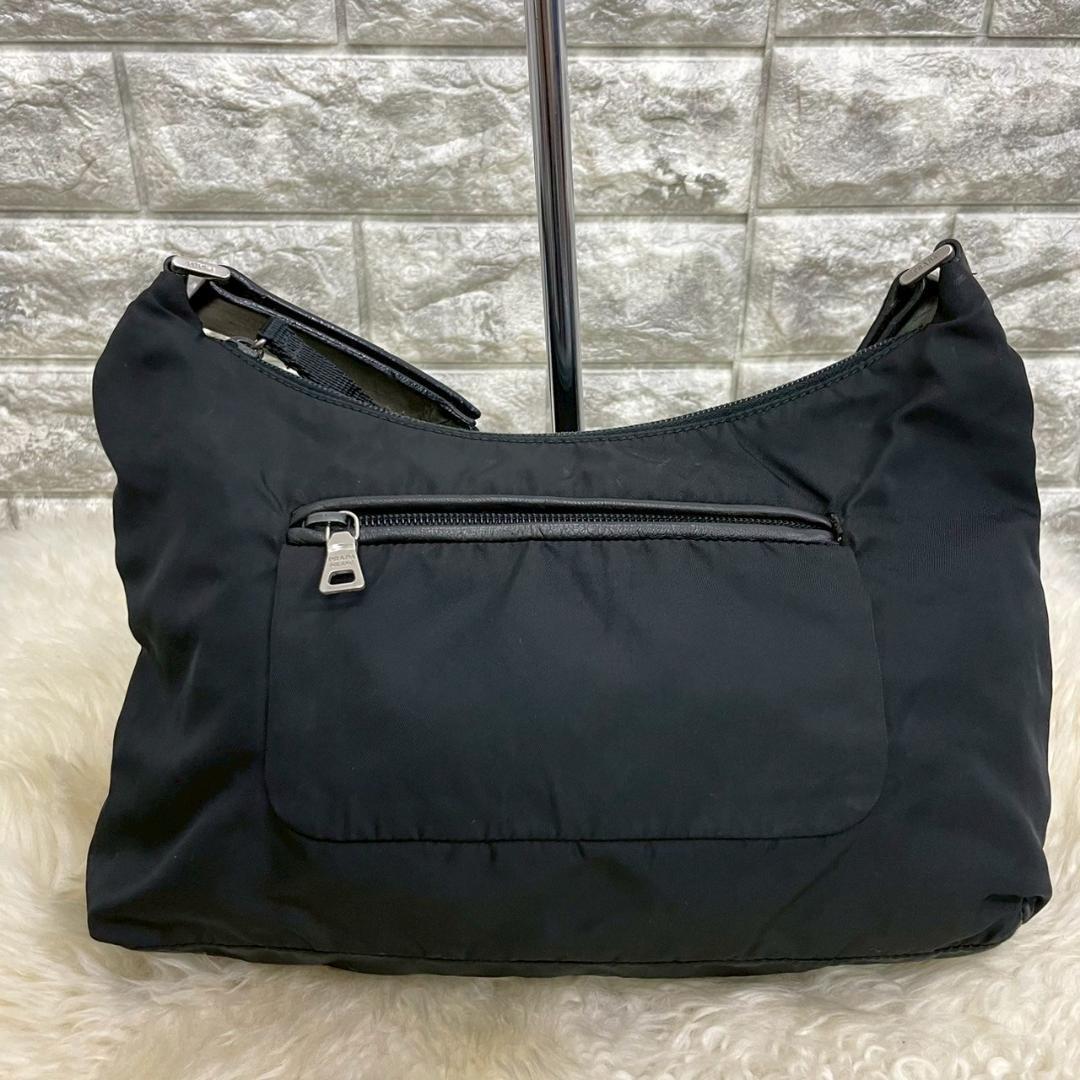 PRADA プラダ ナイロン ワンショルダーバック トライアングル