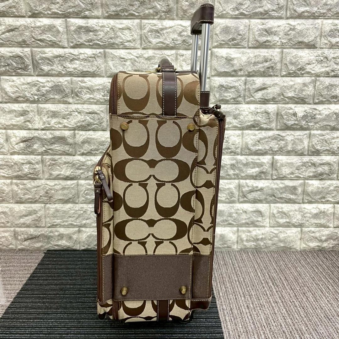 美品 COACH コーチ 77020 シグネチャー キャリーケース 二輪 美品 COACH コーチ 77020 シグネチャー キャリーケース 二輪