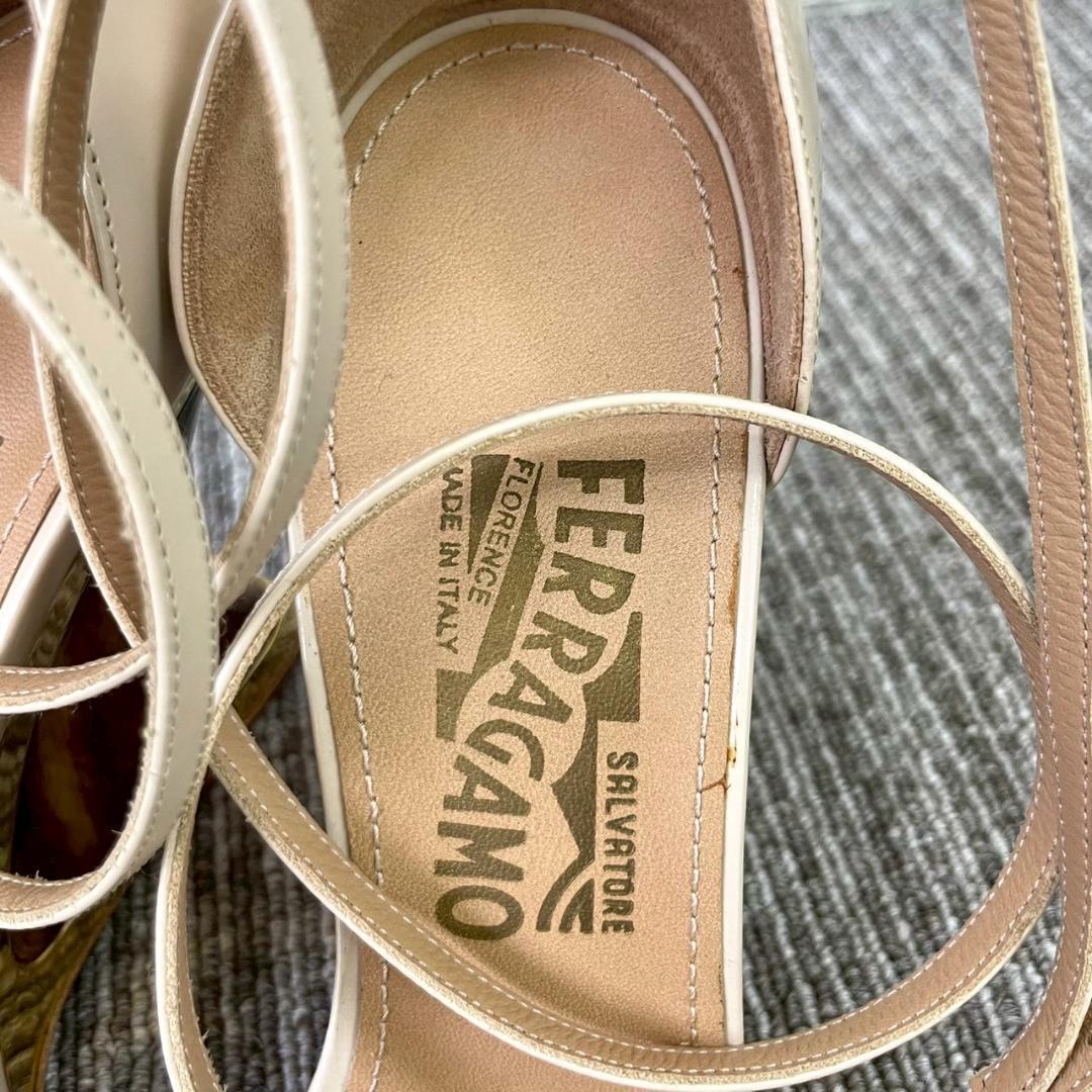 美品　ferragamo　フェラガモ　べっ甲　サンダル　ベージュ