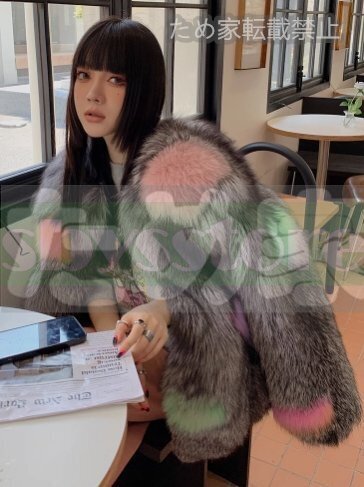 輸入希少な全皮銀狐毛皮 コート 女性用 ショート 若年向け 2024