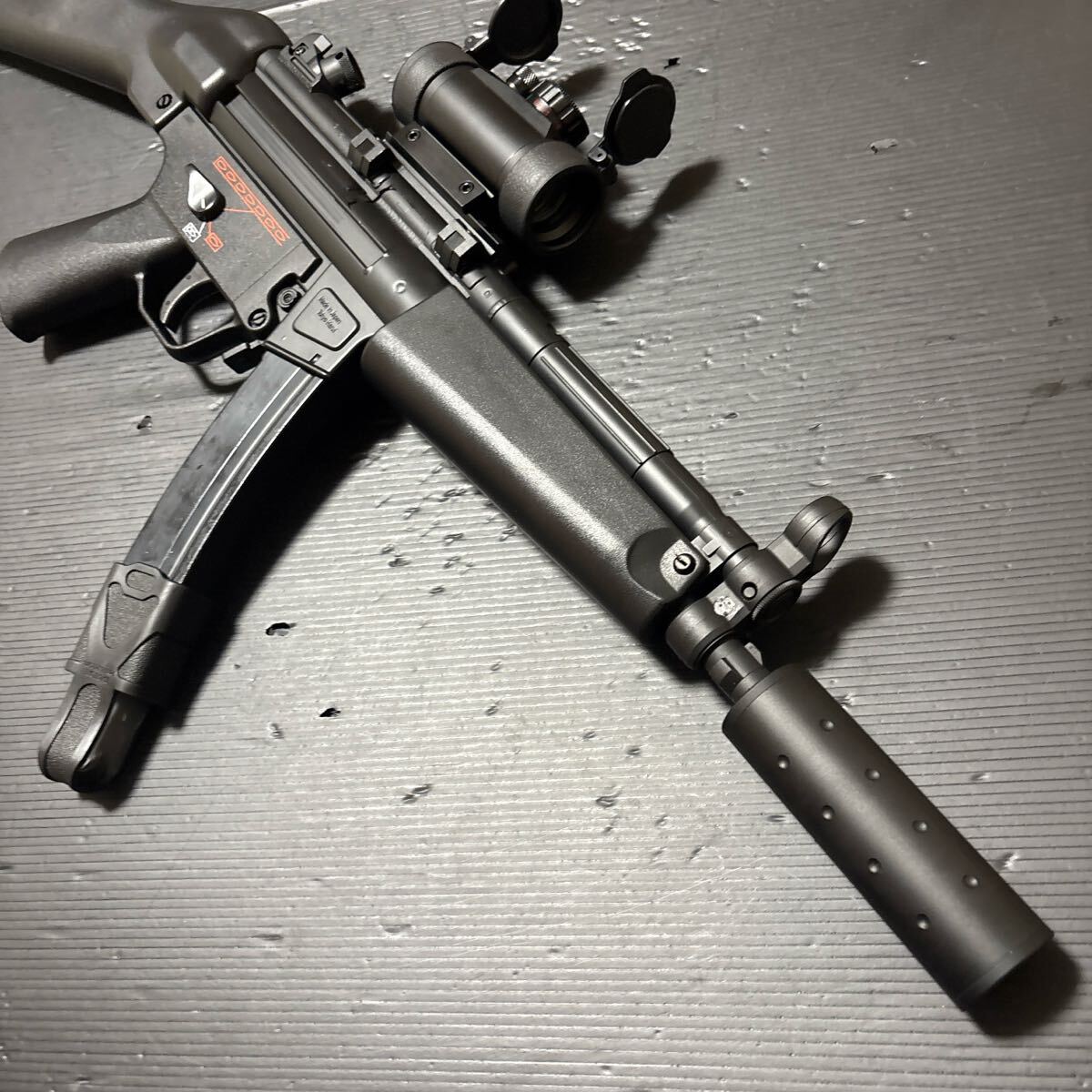 X-817 東京マルイ MP5 A4 スタンダード電動ガン|Yahoo!フリマ X-817 東京マルイ MP5 A4 スタンダード電動ガン|Yahoo!フリマ
