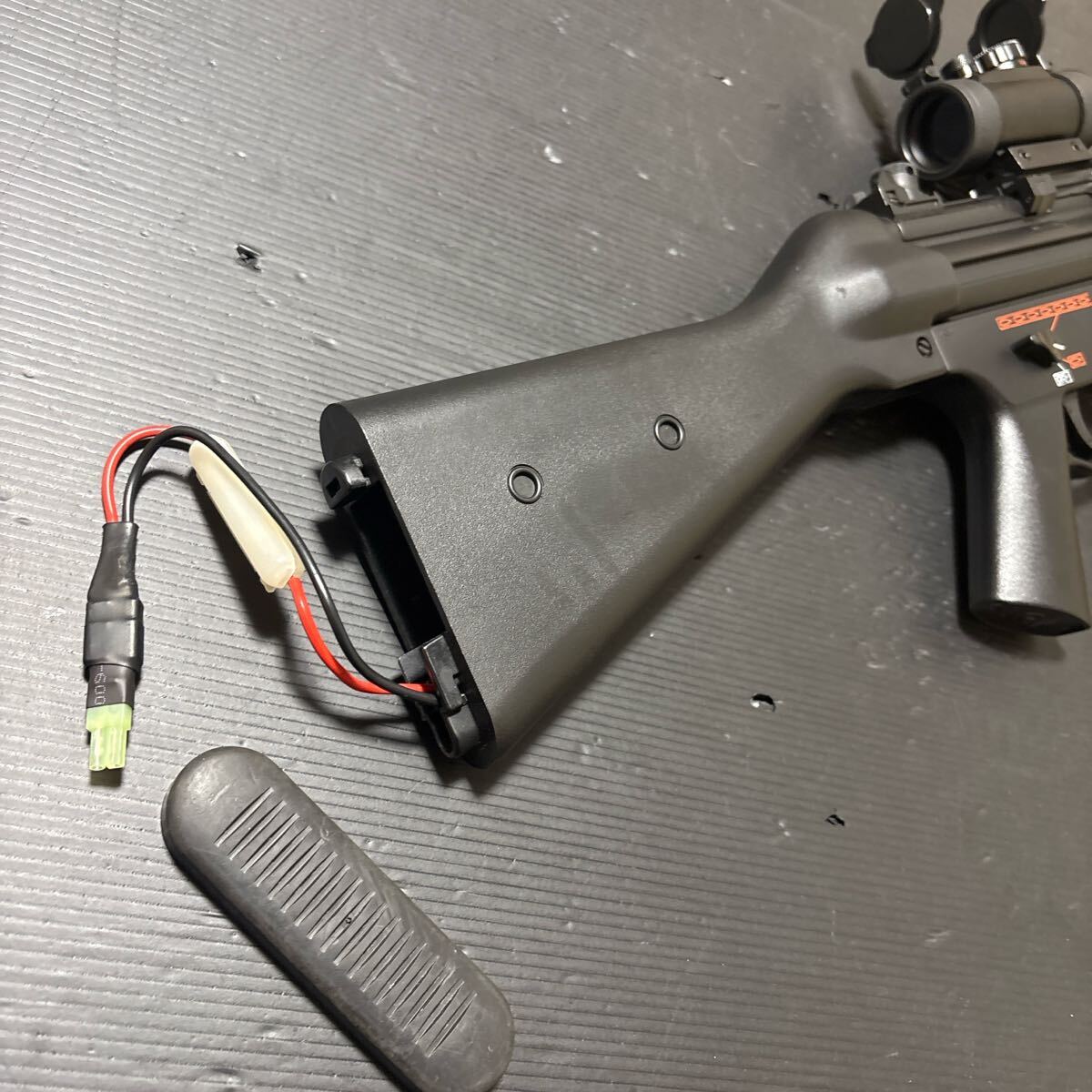 X-817 東京マルイ MP5 A4 スタンダード電動ガン|Yahoo!フリマ X-817 東京マルイ MP5 A4 スタンダード電動ガン|Yahoo!フリマ