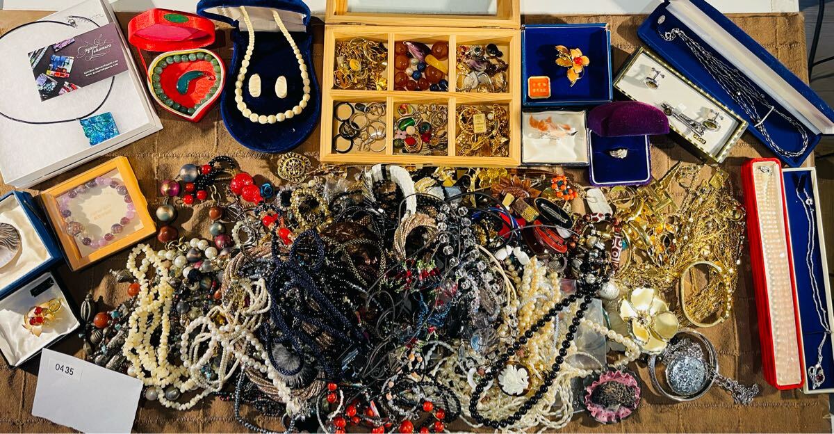5.7kg 遺品 整理品 大量 まとめ まとめて アクセサリー 5.7kg 遺品 整理品 大量 まとめ まとめて アクセサリー