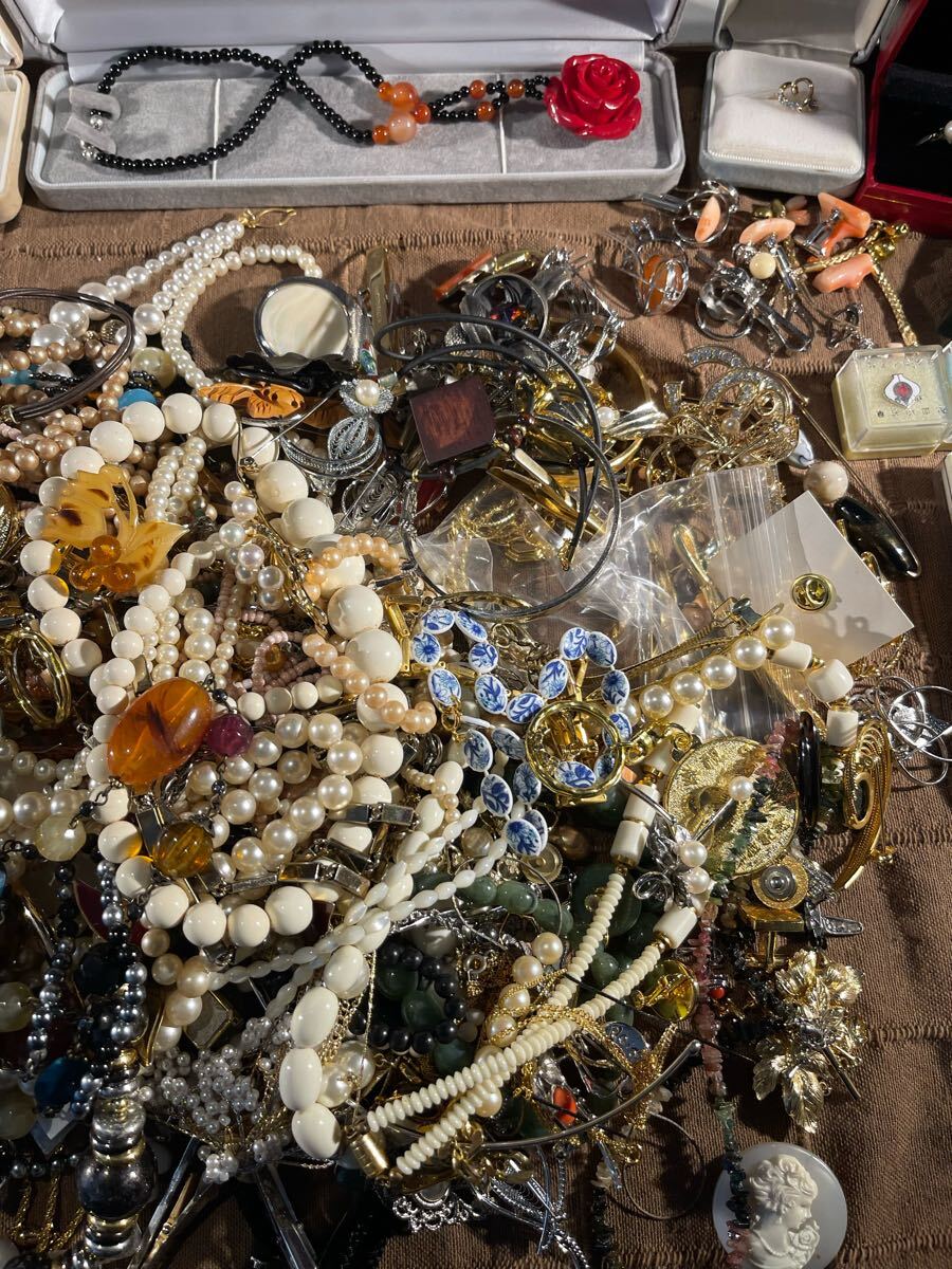 5.2kg 遺品 整理品 大量 まとめ まとめて アクセサリー 5.2kg 遺品 整理品 大量 まとめ まとめて アクセサリー