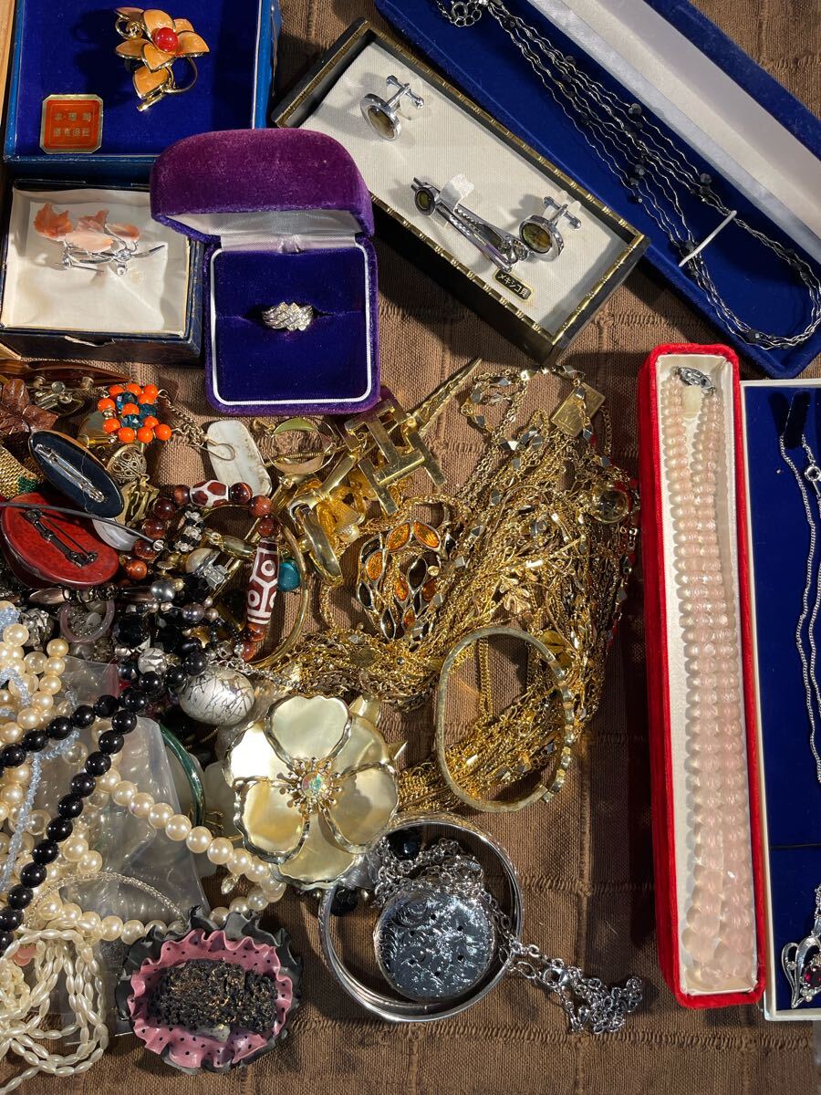 5.7kg 遺品 整理品 大量 まとめ まとめて アクセサリー 5.7kg 遺品 整理品 大量 まとめ まとめて アクセサリー