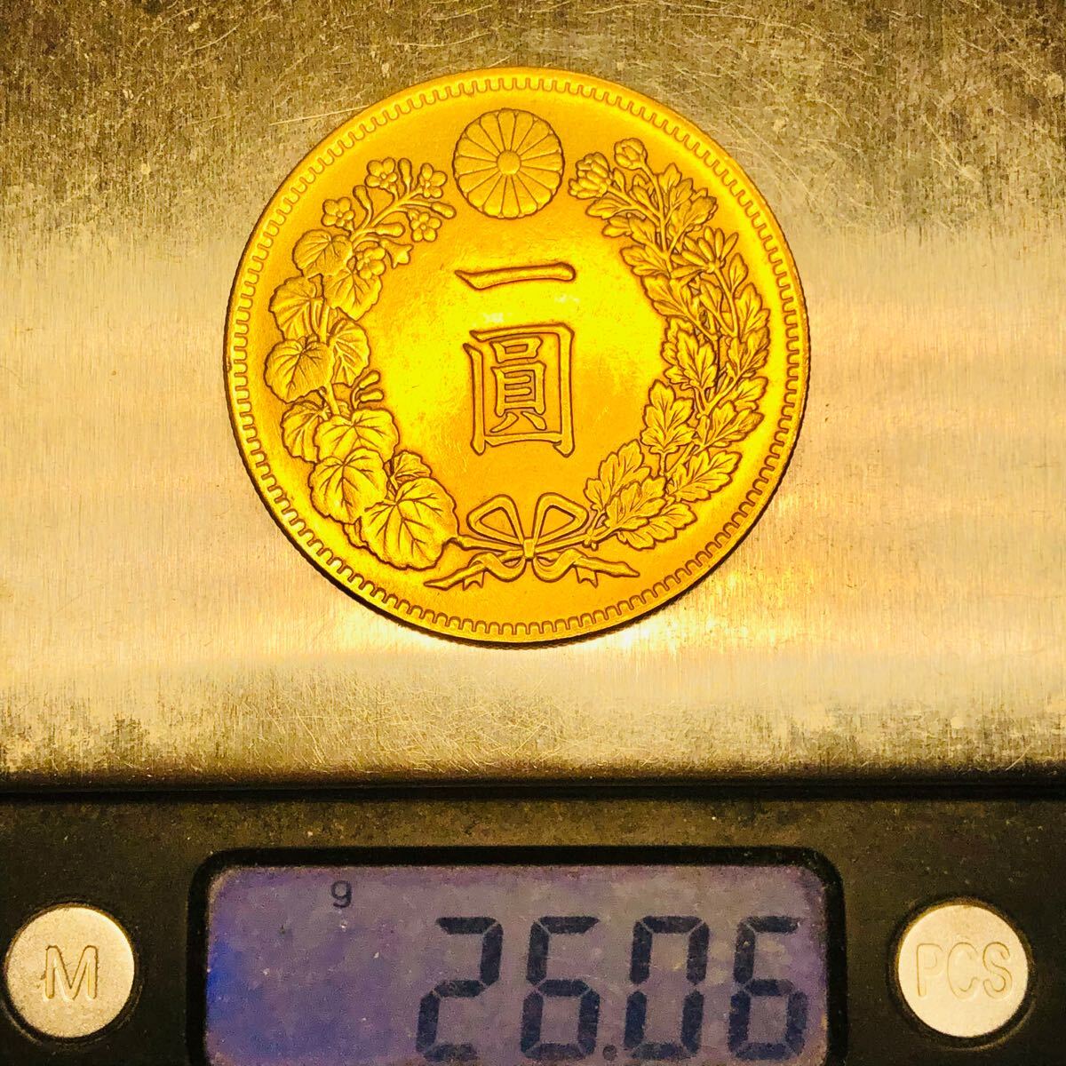 金貨 一圓金貨 明治28年 菊の御紋 大日本 古銭 竜 蔵品 骨董品 金貨 一圓金貨 明治28年 菊の御紋 大日本 古銭 竜 蔵品 骨董品