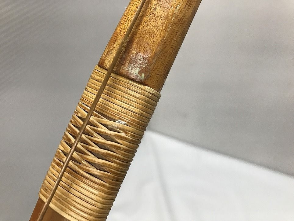 一燈斎 肥後三郎 弓 竹弓 弓道 三寸詰 全長214cm 引取限定 一燈斎 肥後三郎 弓 竹弓 弓道 三寸詰 全長214cm 引取限定