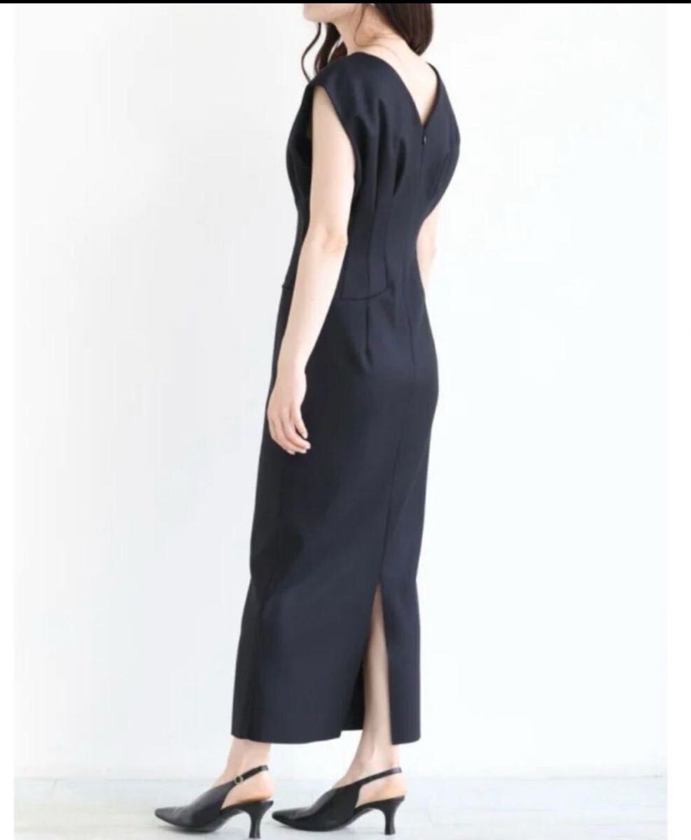 mameKurogouchi V-Neck Tucked Wool Dress マメクロゴウチ V mameKurogouchi V-Neck Tucked Wool Dress マメクロゴウチ V