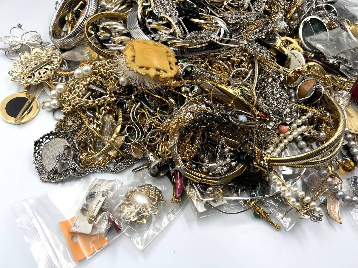 イミテ アクセサリー まとめ 約6.2kg ネックレス ネックレス イミテ アクセサリー まとめ 約6.2kg ネックレス ネックレス