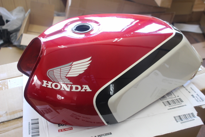 CBX400F/CBX550F純正ガソリンタンク上(ホンダ用)|売買された CBX400F/CBX550F純正ガソリンタンク上(ホンダ用)|売買された