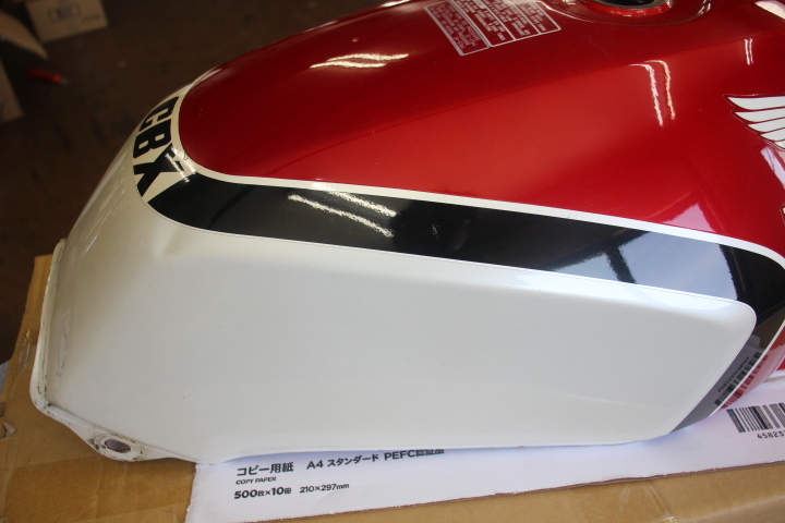 CBX400F/CBX550F純正ガソリンタンク上(ホンダ用)|売買された CBX400F/CBX550F純正ガソリンタンク上(ホンダ用)|売買された