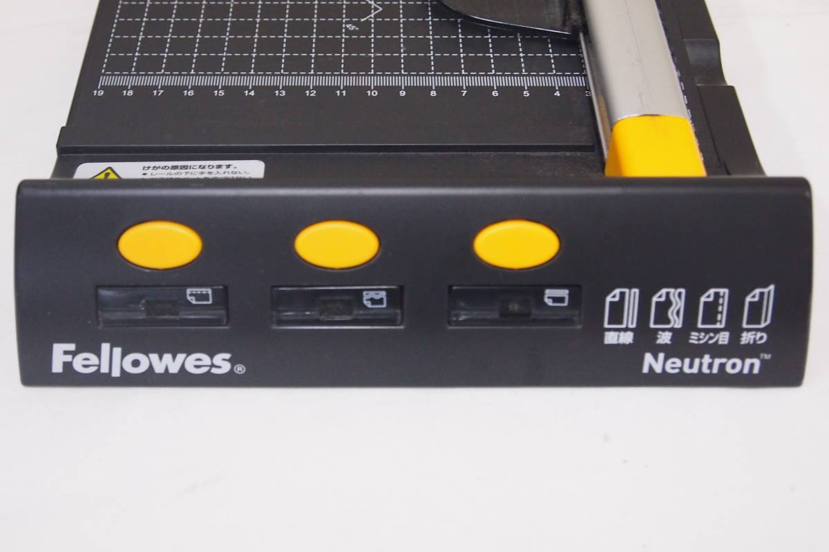 中古品☆Ｆｅｌｌｏｗｅｓ☆Ｎｅｕｔｒｏｎ☆ペーパーカッター☆５０４Ｓ４－１６９５０