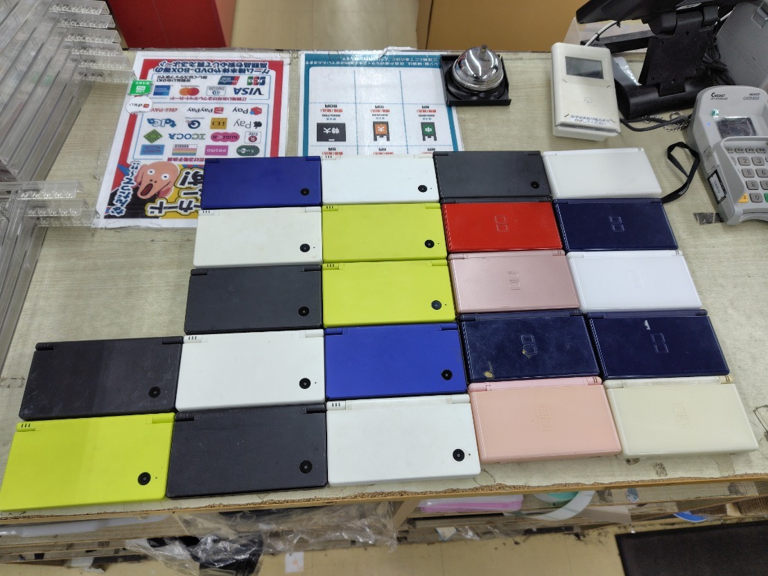 ☆ジャンク品 ※通電・動作未確認 NINTENDO DSi DS Lite 本体 ☆ジャンク品 ※通電・動作未確認 NINTENDO DSi DS Lite 本体