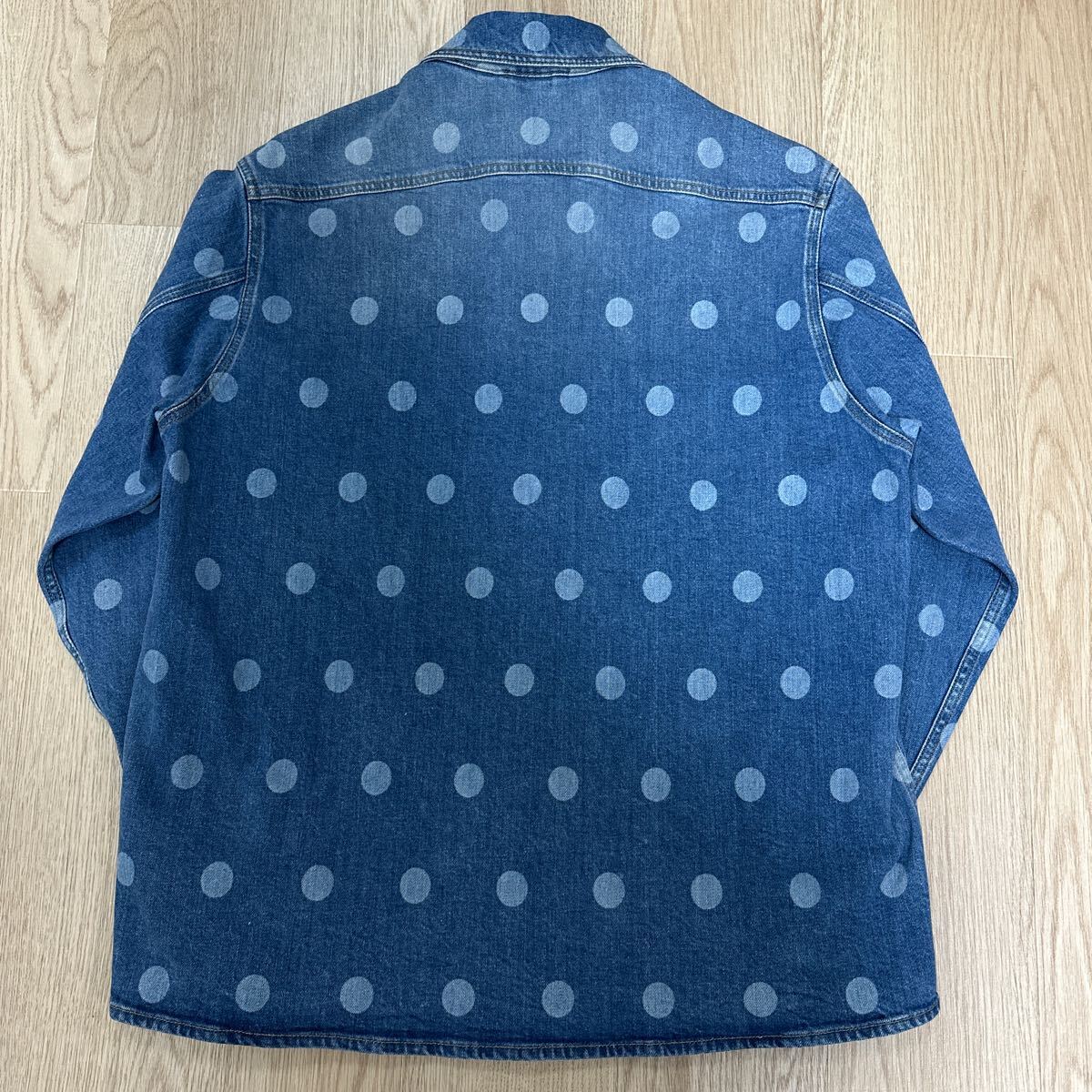 極美品】BURBERRY LONDON ENGLAND バーバリー 現行品 ドット柄 極美品】BURBERRY LONDON ENGLAND バーバリー 現行品 ドット柄