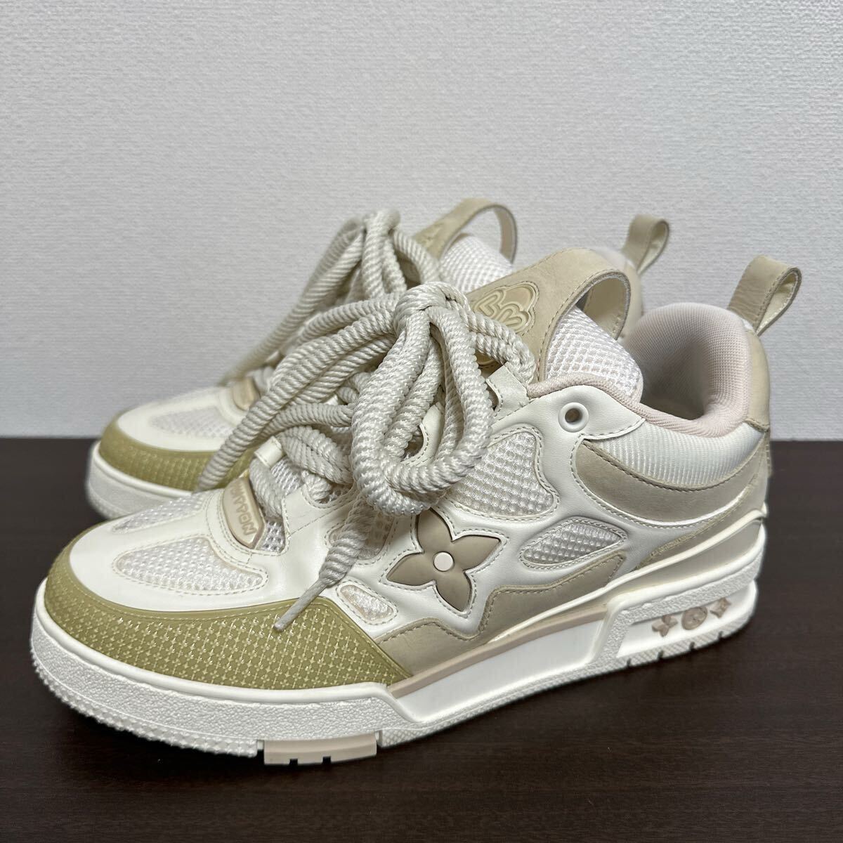 美品】LOUIS VUITTON ルイヴィトン LVスケートライン モノグラム 美品】LOUIS VUITTON ルイヴィトン LVスケートライン モノグラム