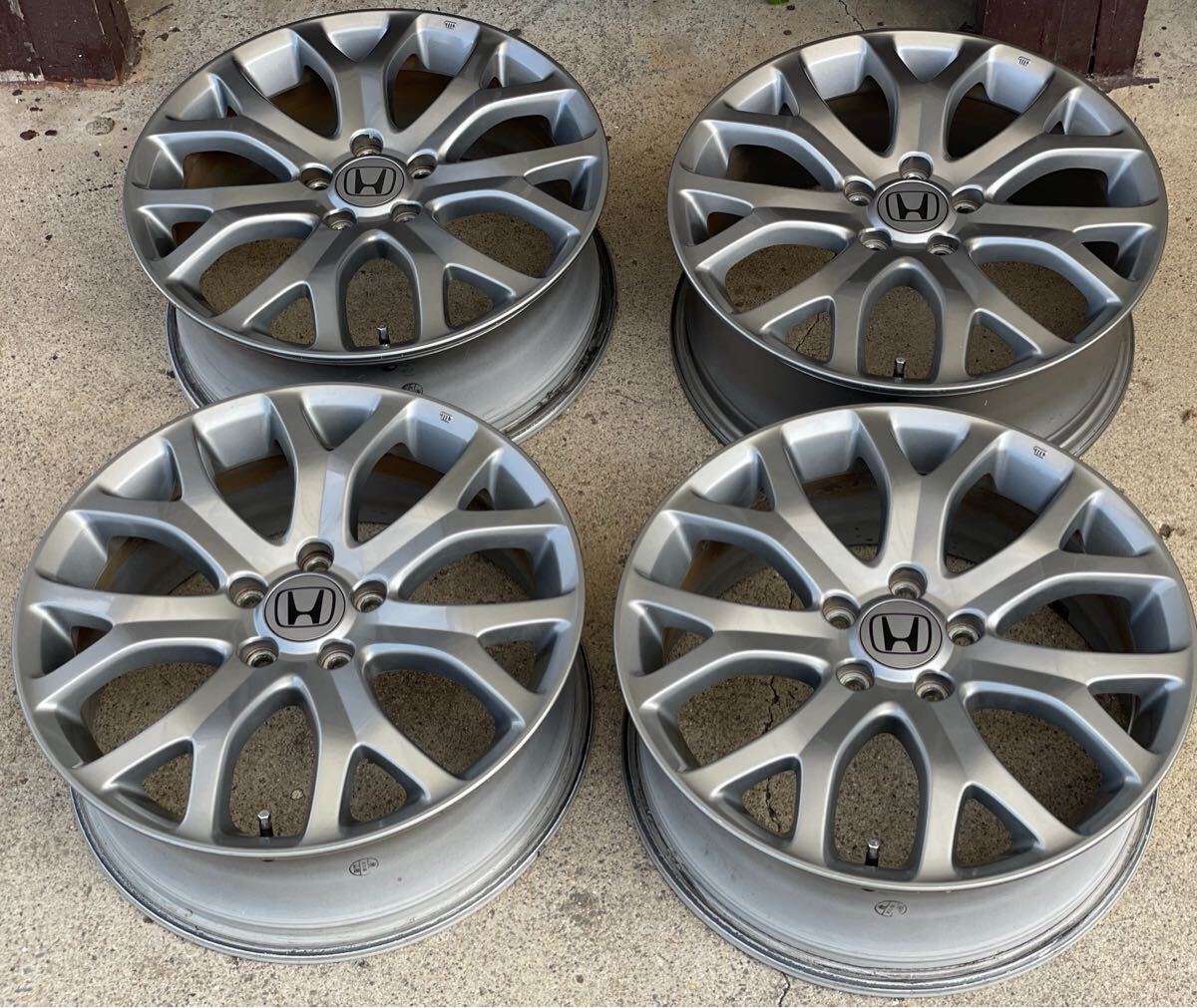 激安 中古 4本セット】 ホンダ オデッセイ RB1系 アブソルート