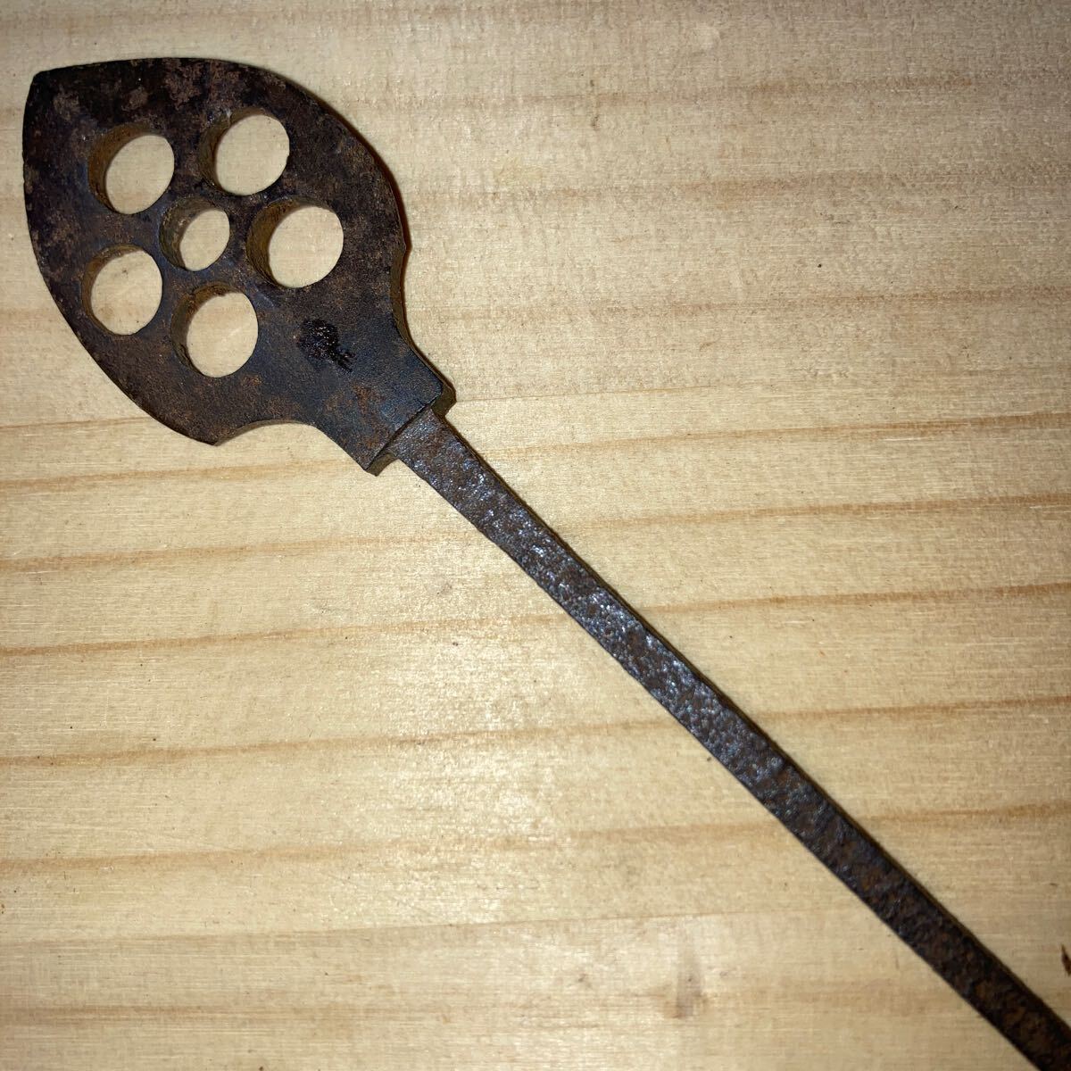 鉄製 矢尻 武具 弓道 弓矢 刀剣美術 古鏃 骨董 古美術 時代物 鉄製 矢尻 武具 弓道 弓矢 刀剣美術 古鏃 骨董 古美術 時代物