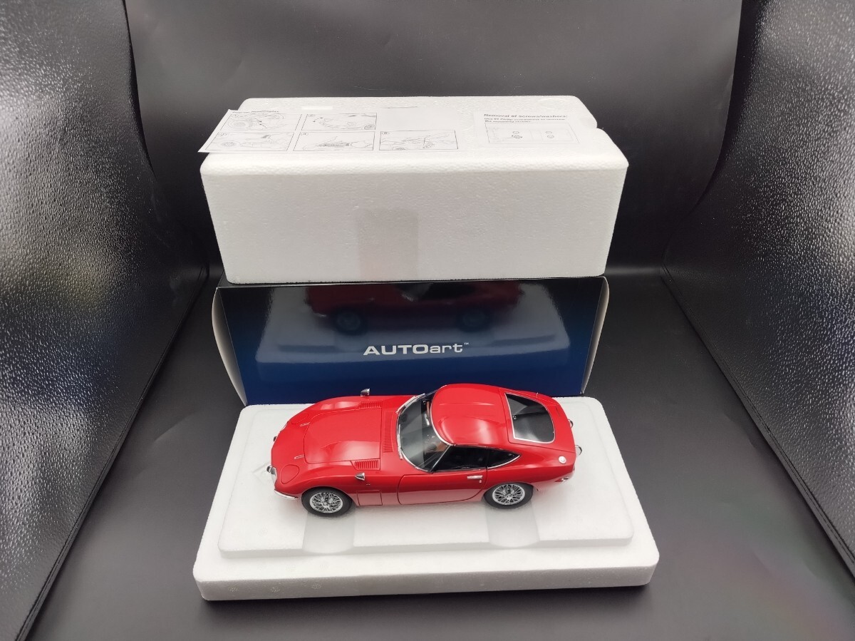 新品未展示品 1/18 オートアート トヨタ 2000GT レッド ワイヤー 新品未展示品 1/18 オートアート トヨタ 2000GT レッド ワイヤー