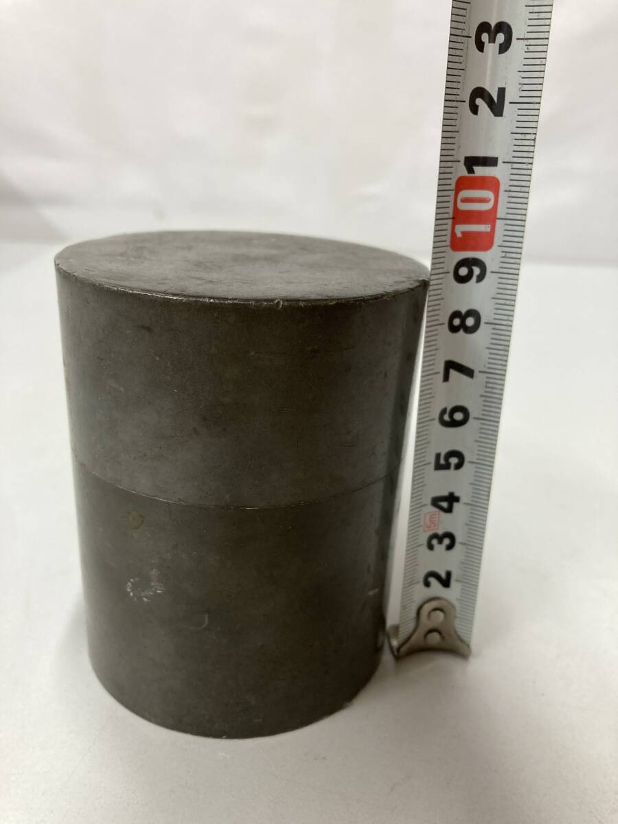4026」乾茂號造 古錫 錫製 點銅 茶壺 茶筒 高さ約9cm 直径約 4026」乾茂號造 古錫 錫製 點銅 茶壺 茶筒 高さ約9cm 直径約