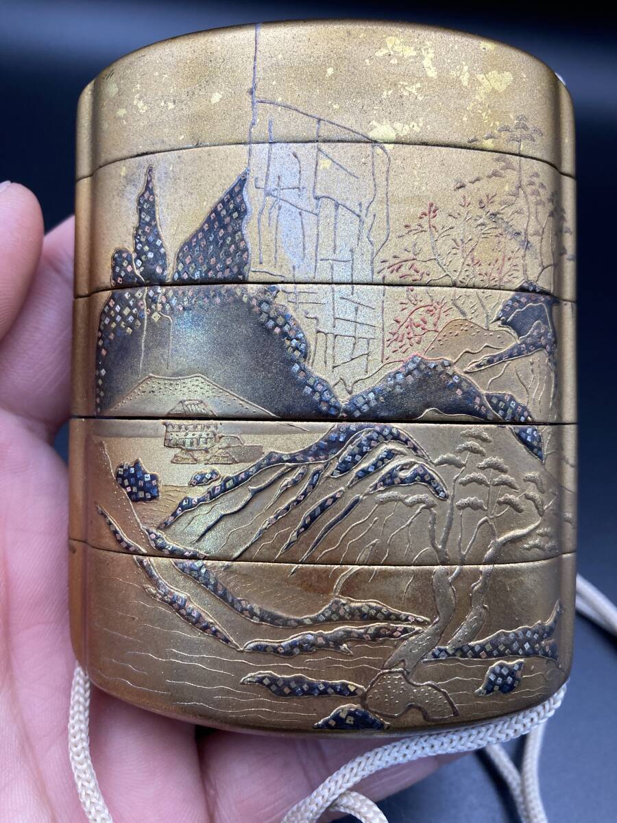 4065」上品 金蒔絵 印籠 時代物 根付 漆 工芸 江戸期 五段 蒔絵 4065」上品 金蒔絵 印籠 時代物 根付 漆 工芸 江戸期 五段 蒔絵