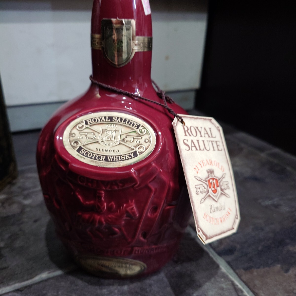 ☆1円〜 古酒・未開栓 ロイヤルサルート ROYAL SALUTE 21年 陶器 ☆1円〜 古酒・未開栓 ロイヤルサルート ROYAL SALUTE 21年 陶器