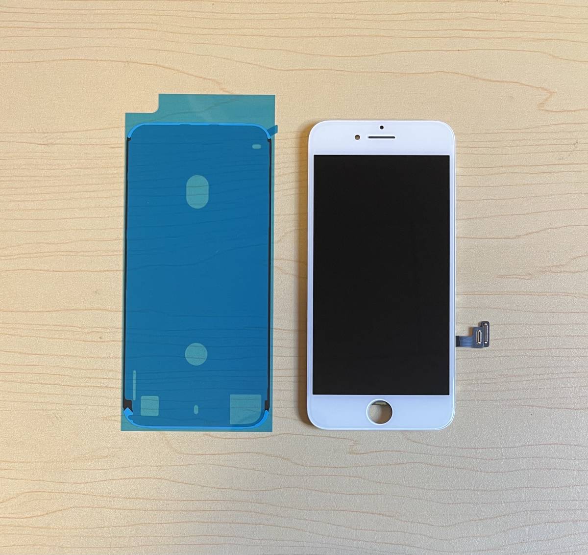 iPhone 8 iPhone SE2 ( 2020 ) 白 未使用【純正再生品 iPhone 8 iPhone SE2 ( 2020 ) 白 未使用【純正再生品