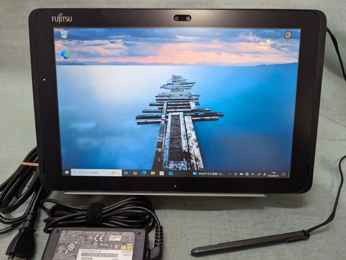 Fujitsu タブレット ARROWS Tab Q508/SE ( CPU ×7 SSD128GB
