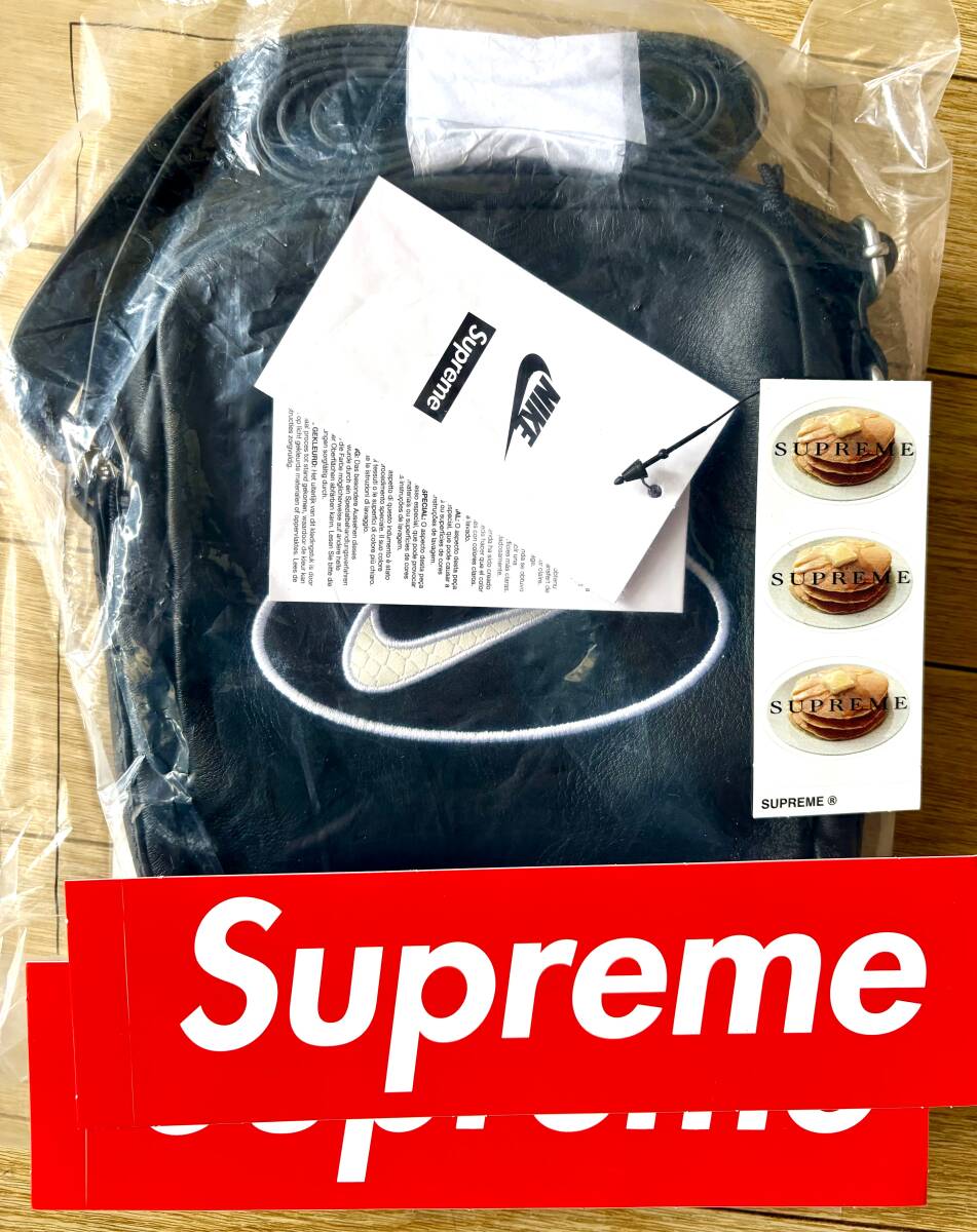 新品未着用】Supreme / Nike Leather Shoulder Bag Black 25SS 新品未着用】Supreme / Nike Leather Shoulder Bag Black 25SS