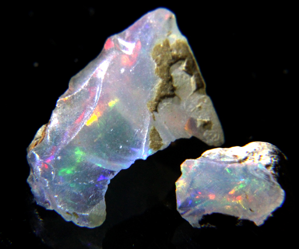 エチオピア産 ファイヤーオパール原石6.85ct 遊色綺麗^ ^ - メルカリ