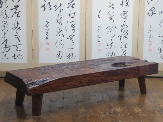 希少 逸品 天然木 栃 無垢材 天板一枚板 伝統工芸 軽井沢彫り 桜 希少 逸品 天然木 栃 無垢材 天板一枚板 伝統工芸 軽井沢彫り 桜