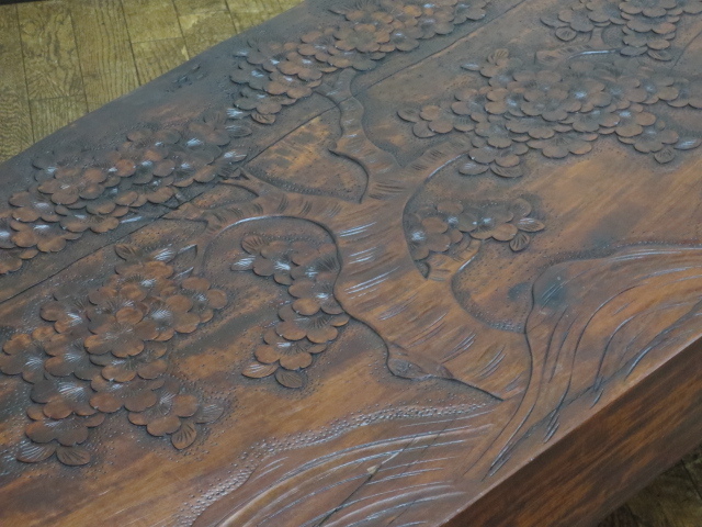希少 逸品 天然木 栃 無垢材 天板一枚板 伝統工芸 軽井沢彫り 桜 希少 逸品 天然木 栃 無垢材 天板一枚板 伝統工芸 軽井沢彫り 桜