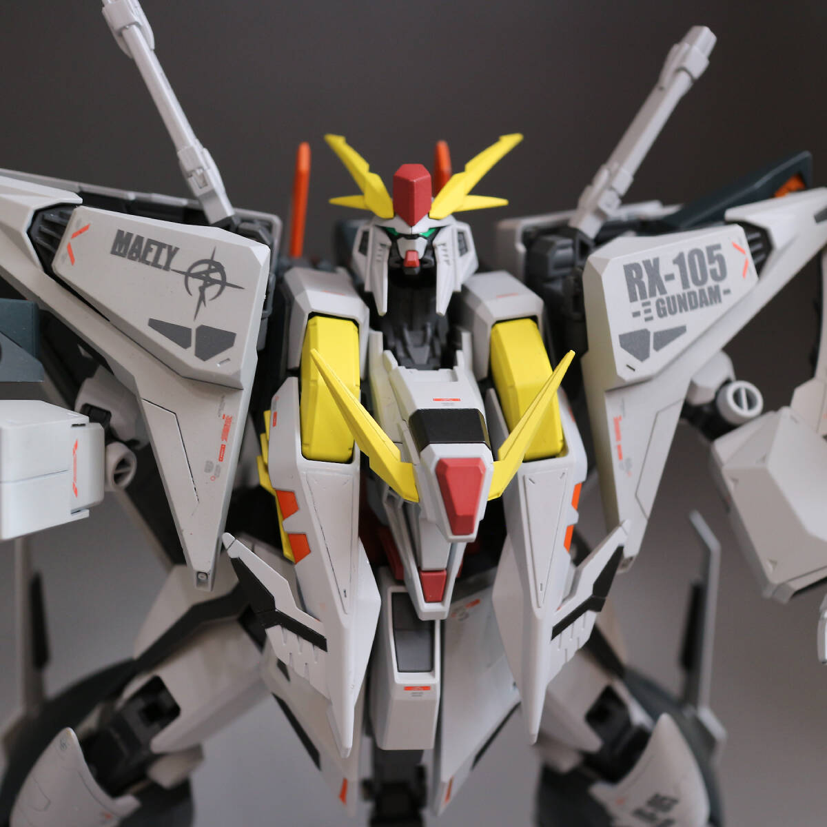 HGUC 1/144 RX-105 Ξ(クスィー) ガンダム 全塗装 完成品|Yahoo HGUC 1/144 RX-105 Ξ(クスィー) ガンダム 全塗装 完成品|Yahoo