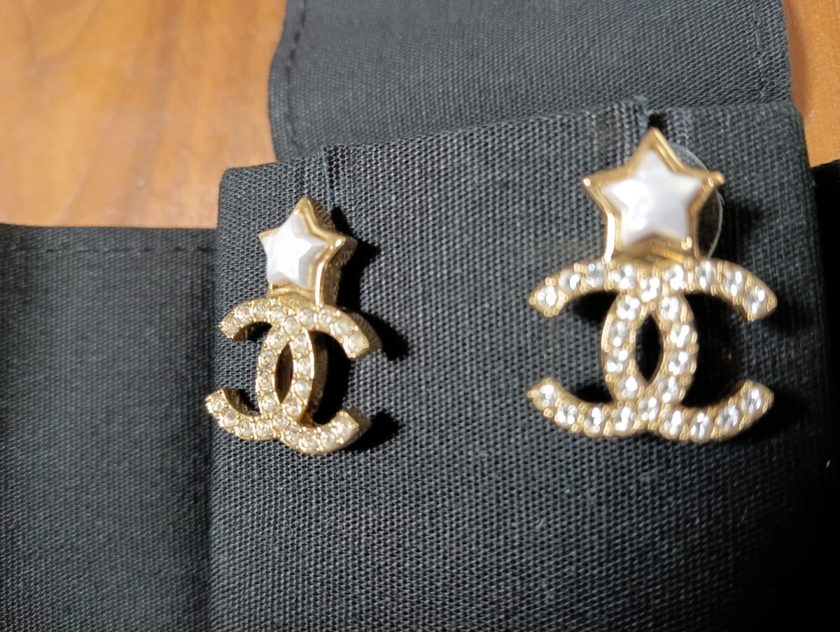 CHANEL　ピアス　未使用