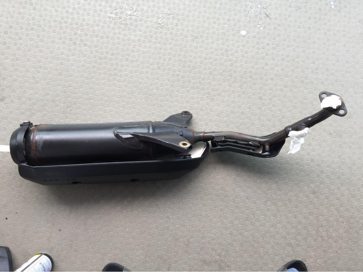 中古 YAMAHA ヤマハシグナスX 台湾2型 純正外しマフラー se44 中古 YAMAHA ヤマハシグナスX 台湾2型 純正外しマフラー se44