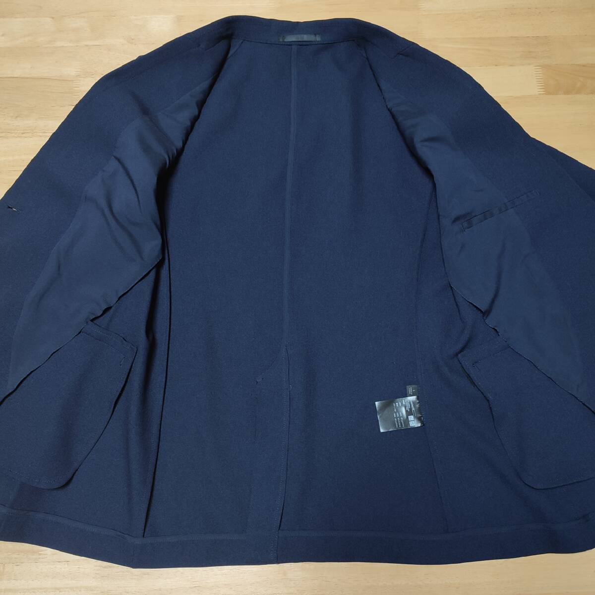 あ62】UNIQLO ユニクロ 感動ジャケット L ネイビー 2024年 あ62】UNIQLO ユニクロ 感動ジャケット L ネイビー 2024年