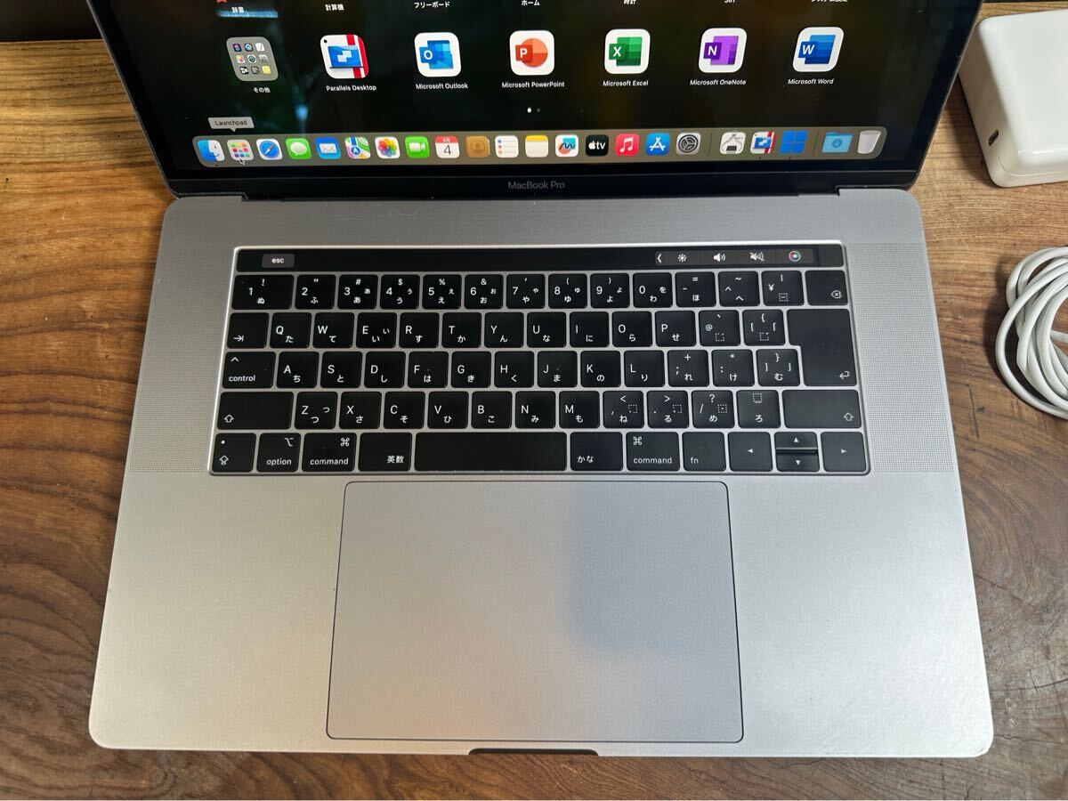 美品新品バッテリー」Apple MacBook PRO Retina 15 4inch 2019 美品新品バッテリー」Apple MacBook PRO Retina 15 4inch 2019