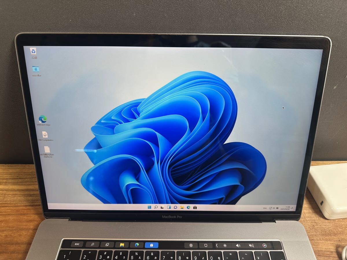 美品新品バッテリー」Apple MacBook PRO Retina 15 4inch 2019 美品新品バッテリー」Apple MacBook PRO Retina 15 4inch 2019