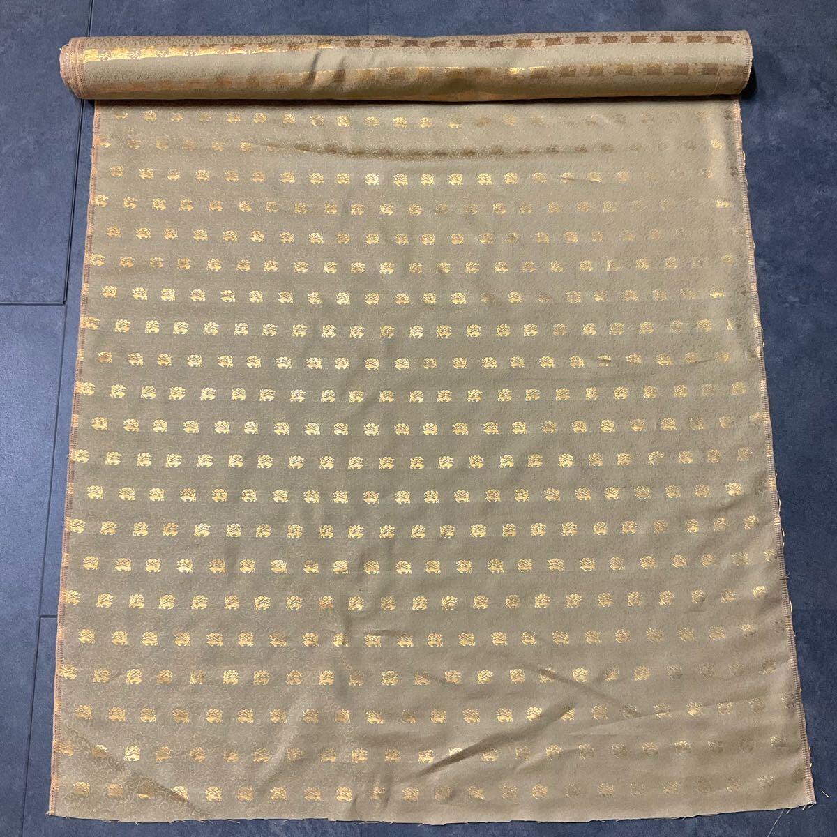 四伍◇極上西陣織金襴緞子向橘裂金糸◇反物73.5×9m30cm◇法衣 四伍◇極上西陣織金襴緞子向橘裂金糸◇反物73.5×9m30cm◇法衣