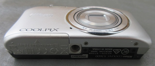 ☆クリックポスト¥185☆簡易動作OK Nikon ニコン COOLPIX S3600 ☆クリックポスト¥185☆簡易動作OK Nikon ニコン COOLPIX S3600