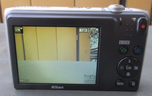 ☆クリックポスト¥185☆簡易動作OK Nikon ニコン COOLPIX S3600 ☆クリックポスト¥185☆簡易動作OK Nikon ニコン COOLPIX S3600