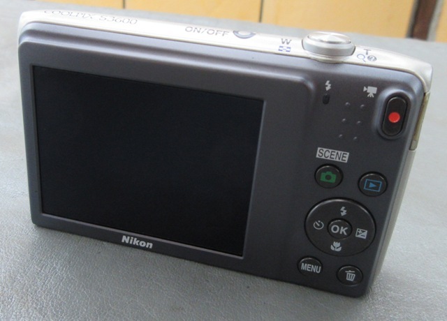 ☆クリックポスト¥185☆簡易動作OK Nikon ニコン COOLPIX S3600 ☆クリックポスト¥185☆簡易動作OK Nikon ニコン COOLPIX S3600