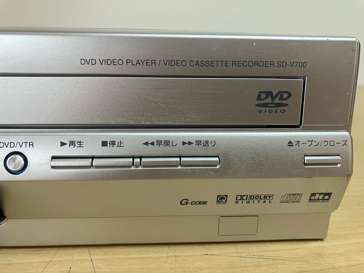TOSHIBA 東芝 SD-V700 VHS ビデオ デッキ 一体型 DVD プレーヤー TOSHIBA 東芝 SD-V700 VHS ビデオ デッキ 一体型 DVD プレーヤー